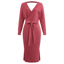Laden Sie das Bild in den Galerie-Viewer, Elegantes Pulloverkleid mit V-Ausschnitt