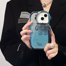 Laden Sie das Bild in den Galerie-Viewer, Handyhülle mit Astronautenständer für iPhone