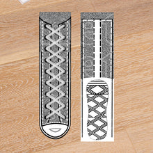 Laden Sie das Bild in den Galerie-Viewer, Lustige Socken mit Schnürsenkelaufdruck