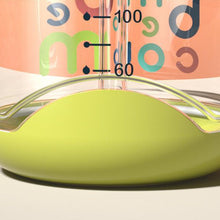 Laden Sie das Bild in den Galerie-Viewer, Babytrinkbecher mit Walspritze