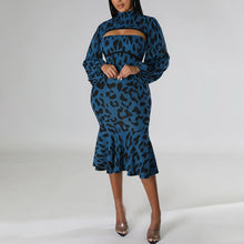 Laden Sie das Bild in den Galerie-Viewer, Zweiteiliges Leopardenkleid mit Rüschen