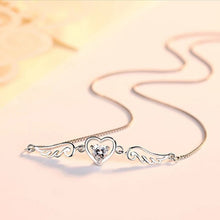 Laden Sie das Bild in den Galerie-Viewer, Engelsflügel Herz Halskette