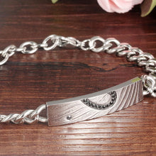 Laden Sie das Bild in den Galerie-Viewer, Vintage Herz Armband