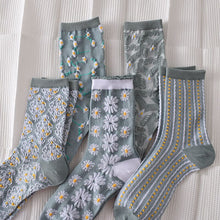 Laden Sie das Bild in den Galerie-Viewer, Damen Baumwollsocken mit Blumenmuster (10 Paar)