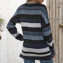 Laden Sie das Bild in den Galerie-Viewer, Gestreiftes Sweatshirt mit Rundhalsausschnitt
