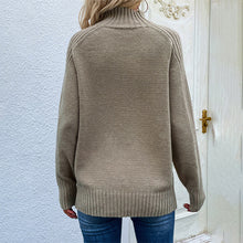 Laden Sie das Bild in den Galerie-Viewer, Lockerer einfarbiger Rollkragenpullover