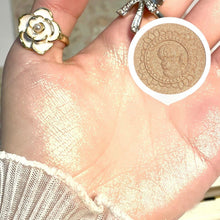 Laden Sie das Bild in den Galerie-Viewer, Unbeirrbare Gelübde-Lidschatten-Palette