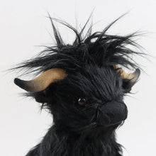 Laden Sie das Bild in den Galerie-Viewer, Kinderspielzeug - Plüschpuppe Kuh