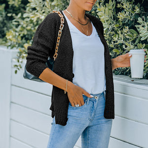 Strickjacke mit V-Ausschnitt