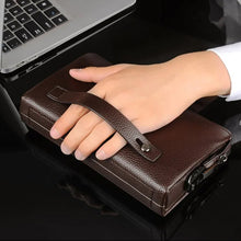 Laden Sie das Bild in den Galerie-Viewer, Diebstahlsichere Herrenhandtasche mit Zahlenschloss