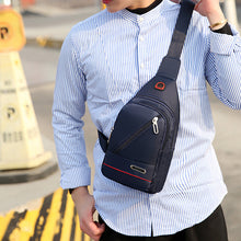 Laden Sie das Bild in den Galerie-Viewer, Einfache lässige wasserdichte Sport Brusttasche