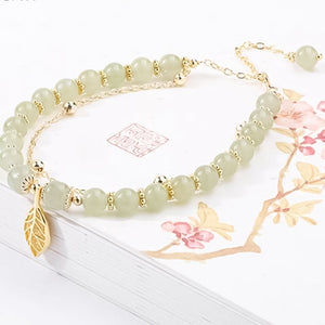 Armband aus Hetian-Jade mit Blatt