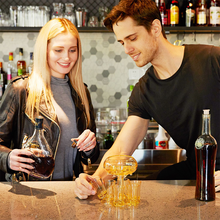 Laden Sie das Bild in den Galerie-Viewer, 6 Schnapsglasspender und Halter