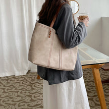 Laden Sie das Bild in den Galerie-Viewer, Einfache Vielseitige Handtasche aus Qualitätsleder