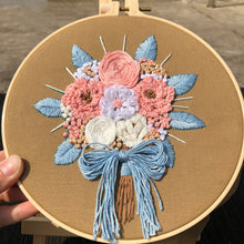 Laden Sie das Bild in den Galerie-Viewer, Handgemachte kreative DIY-Blumenstickerei