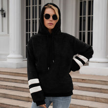 Laden Sie das Bild in den Galerie-Viewer, Lockerer Langärmliger Plüsch-Kapuzenpullover