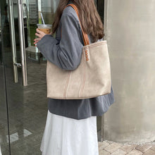 Laden Sie das Bild in den Galerie-Viewer, Einfache Vielseitige Handtasche aus Qualitätsleder