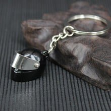 Laden Sie das Bild in den Galerie-Viewer, Motorradhelm Schlüsselanhänger aus Metall