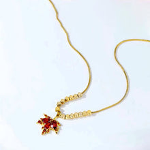 Laden Sie das Bild in den Galerie-Viewer, Roter Ahornblatt-Schmuck