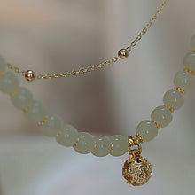 Laden Sie das Bild in den Galerie-Viewer, Elegantes Hetian-Jade-Armband