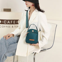 Laden Sie das Bild in den Galerie-Viewer, Wasserdichte Trendige Umhängetasche Aus Nylon