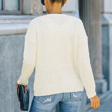 Laden Sie das Bild in den Galerie-Viewer, Strickjacke mit V-Ausschnitt