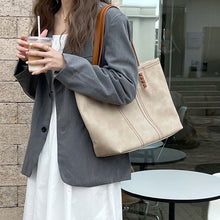 Laden Sie das Bild in den Galerie-Viewer, Einfache Vielseitige Handtasche aus Qualitätsleder