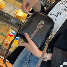 Laden Sie das Bild in den Galerie-Viewer, Neue Handytasche aus Leder mit Litschimuster