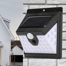 Laden Sie das Bild in den Galerie-Viewer, 40 LED wasserdichte Außenwand Sensorleuchte