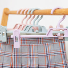 Laden Sie das Bild in den Galerie-Viewer, Platzsparender Kleiderbügel(5 Stück)