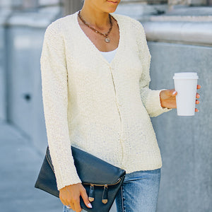 Strickjacke mit V-Ausschnitt