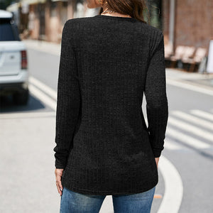 Geschlitzter Strickpullover mit Rundhalsausschnitt für Damen