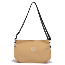 Laden Sie das Bild in den Galerie-Viewer, Klassische Umhängetasche aus massivem Nylon
