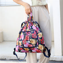Laden Sie das Bild in den Galerie-Viewer, Faltbarer Bedruckter Nylonrucksack mit Kordelzug