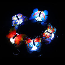 Laden Sie das Bild in den Galerie-Viewer, Leuchtender Schmetterling Wandaufkleber