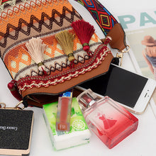 Laden Sie das Bild in den Galerie-Viewer, Modische ethnische gewebte Umhängetasche für Damen