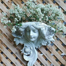 Laden Sie das Bild in den Galerie-Viewer, Mystisch- Jungfrau Wandskulptur Blumentopf