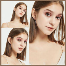 Laden Sie das Bild in den Galerie-Viewer, Zarte süße lange Fuchsohrringe