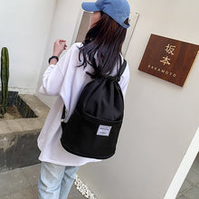 Laden Sie das Bild in den Galerie-Viewer, Erweiterbarer Sportrucksack mit großem Fassungsvermögen