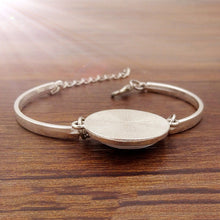 Laden Sie das Bild in den Galerie-Viewer, Vintage Halloween Hexe und Krähe Schmuckset