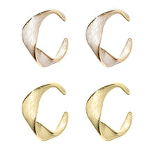 Laden Sie das Bild in den Galerie-Viewer, Verdrehte Tropfenohrringe