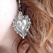 Laden Sie das Bild in den Galerie-Viewer, Herzohrringe für Damen