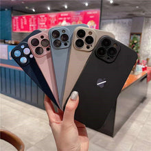 Laden Sie das Bild in den Galerie-Viewer, iPhone Klassische Mattierte Handyhülle