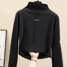 Laden Sie das Bild in den Galerie-Viewer, Fleece T-Shirt mit halbhochen Rollkragen