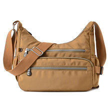 Laden Sie das Bild in den Galerie-Viewer, Reisetasche aus Nylon mit Reißverschluss