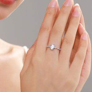 Trendiger ovaler Diamantring