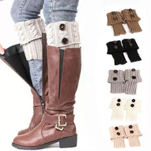 Laden Sie das Bild in den Galerie-Viewer, Stricksocken für Stiefel