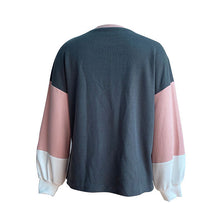Laden Sie das Bild in den Galerie-Viewer, Gestrickter Sweatshirt mit Farbblock