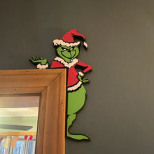 Laden Sie das Bild in den Galerie-Viewer, Weihnachtliche kreative Grinch-Türeckenverzierungen
