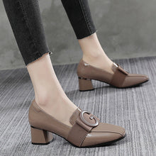 Laden Sie das Bild in den Galerie-Viewer, Modische Weiche Lederschuhe aus Lackleder